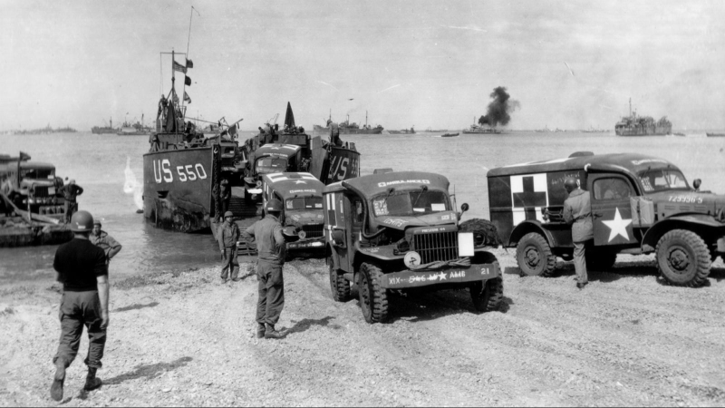Illustration for article titled 12 Pieces of Tech That Turned the Tide At Normandy